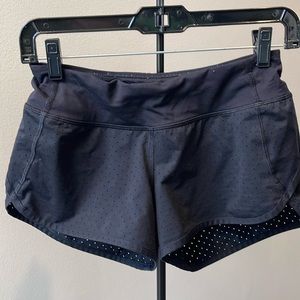 Lululemon Speed Up Mid-Rise Short, lined, 2.5 inch, black perforated color